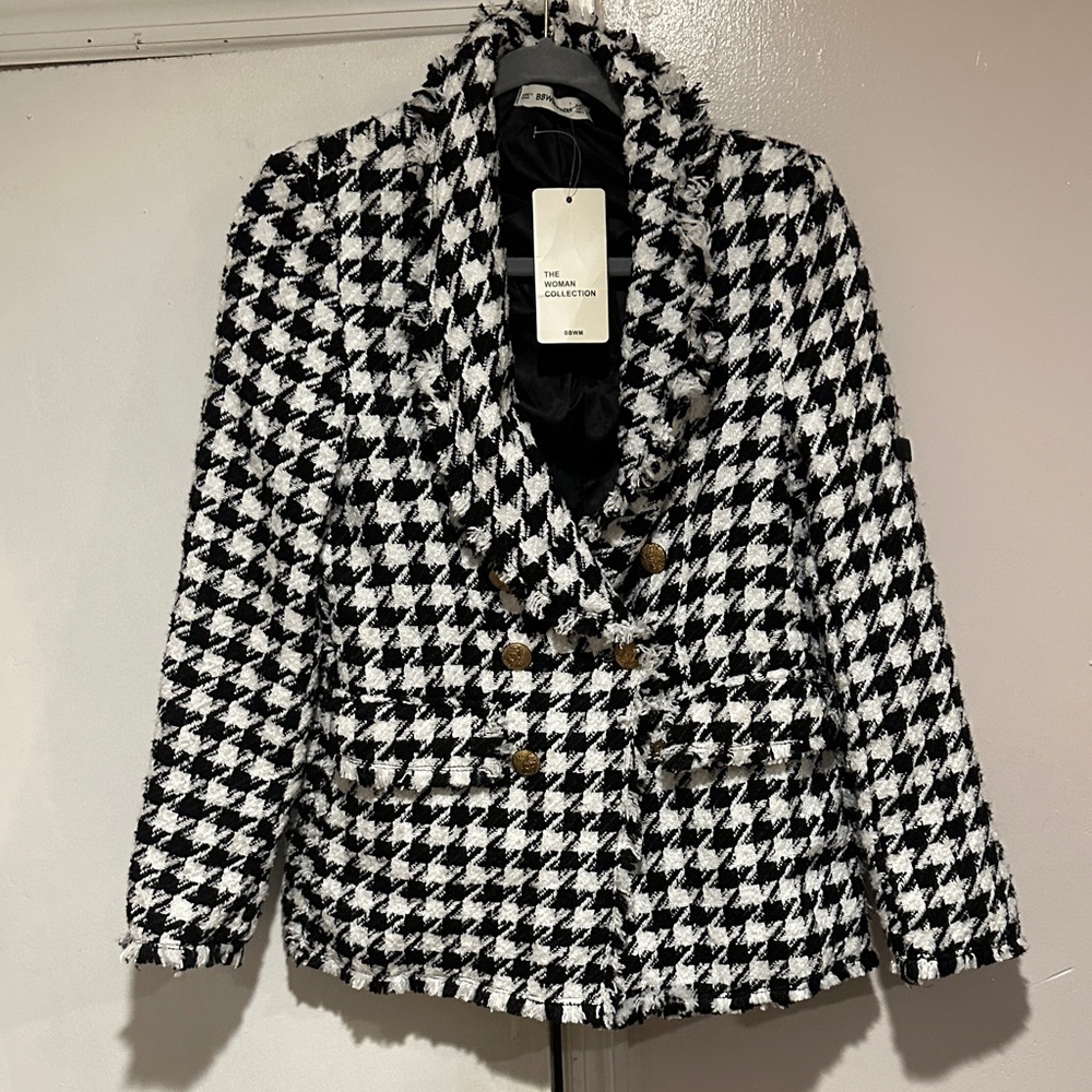 Stylish Black and White Houndstooth Blazer
